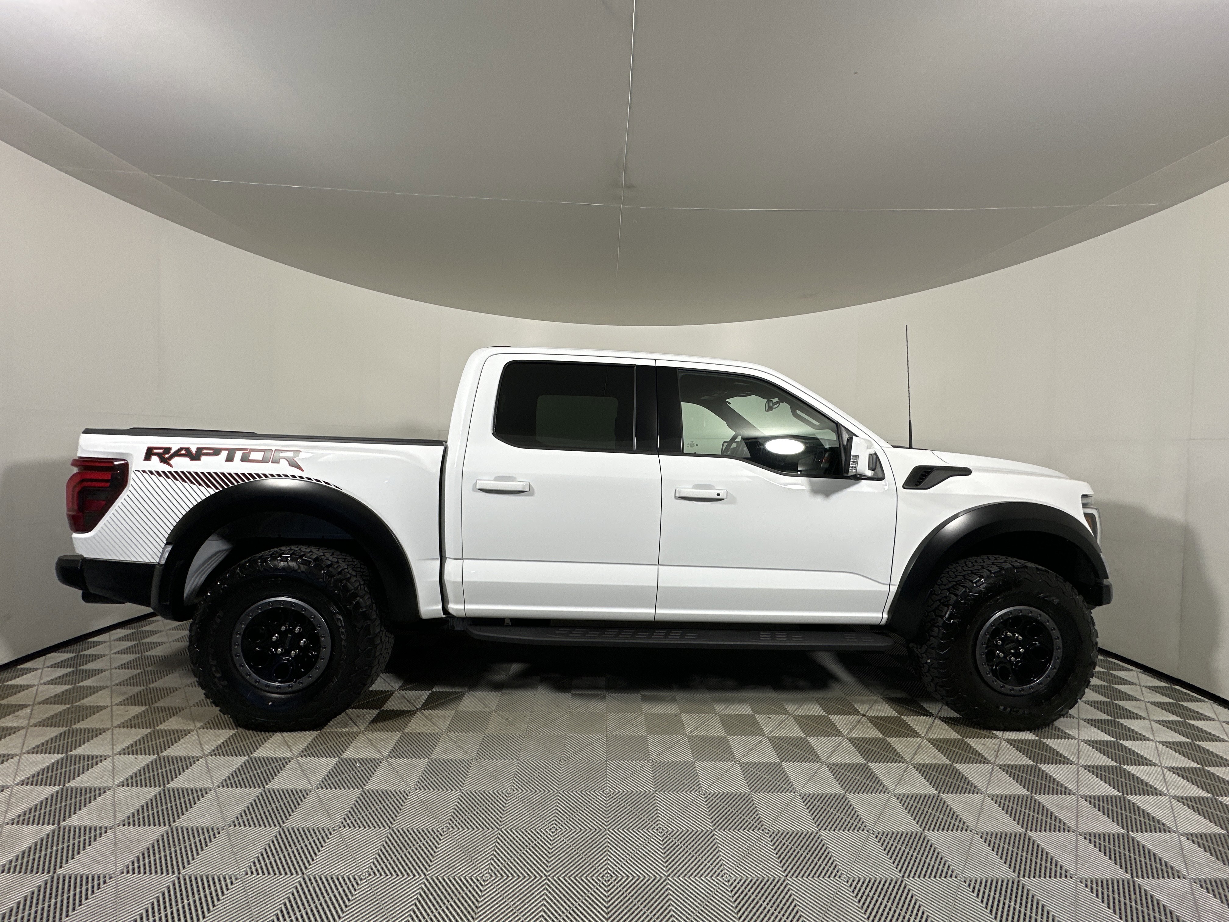 Certified 2024 Ford F150 Raptor image 8