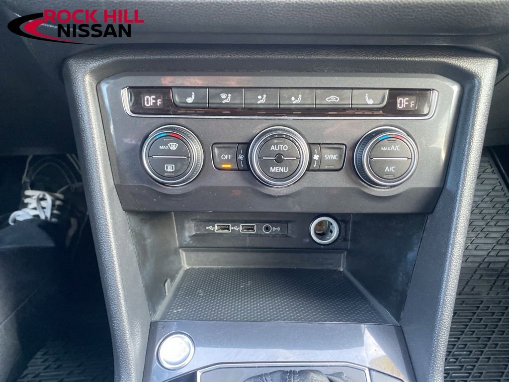 Used 2019 Volkswagen Tiguan SE w/ Panoramic Sunroof Package image 25