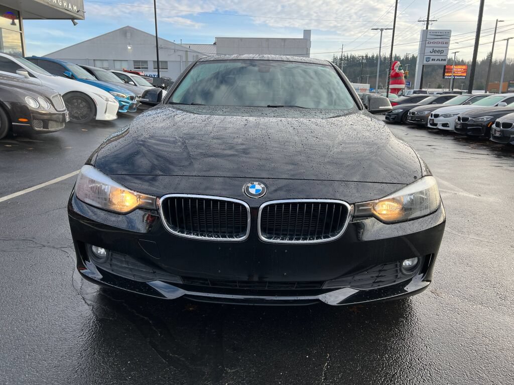 Used 2015 BMW 320i xDrive Sedan AWD/4WD image 2