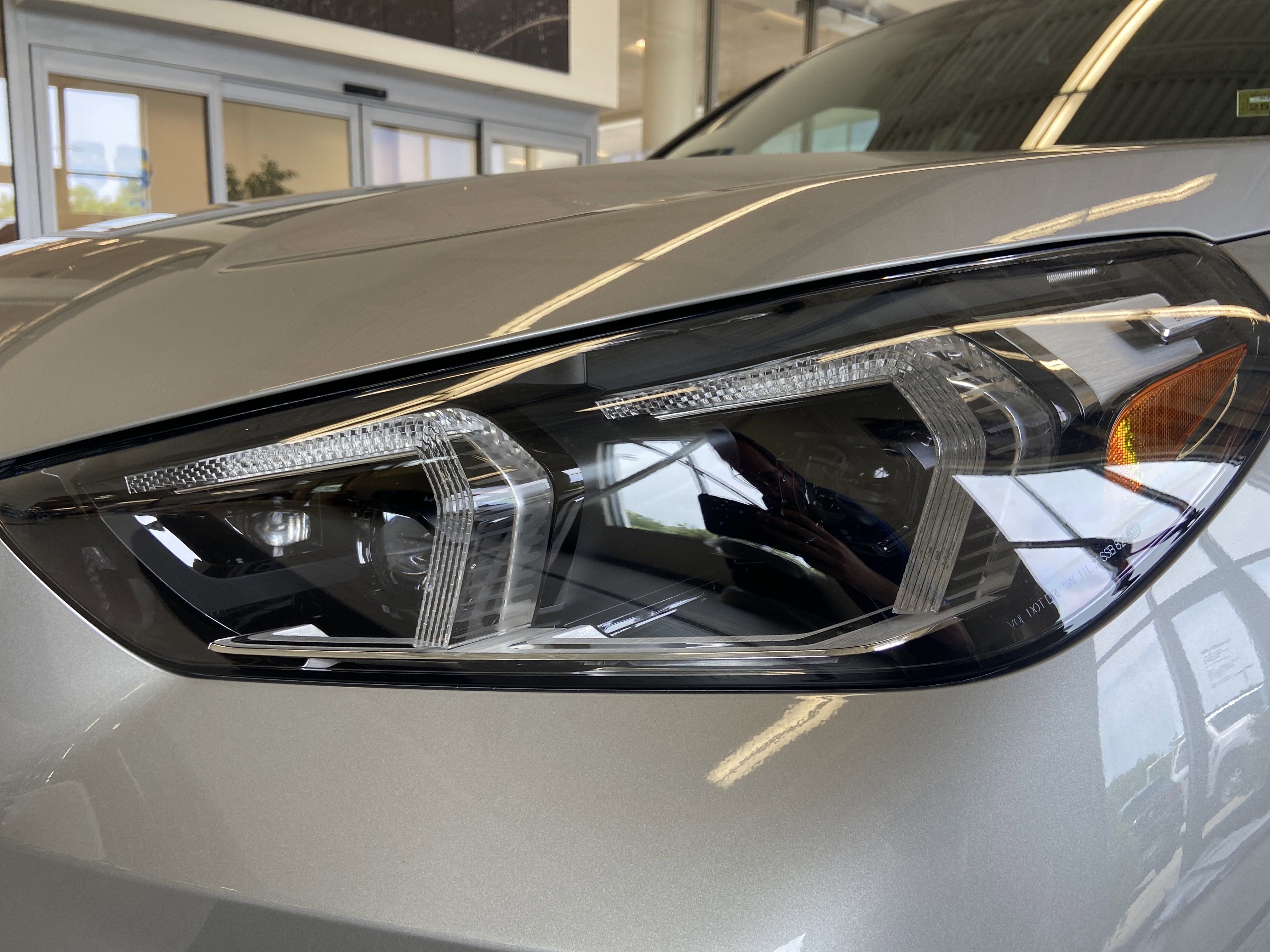 Used 2025 BMW X1 xDrive28i w/ Technology Package image 9