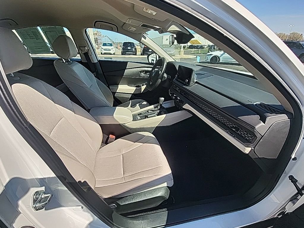 Certified 2024 Honda Accord LX image 30