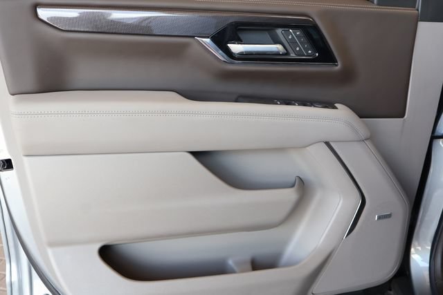 New 2026 GMC Yukon XL Elevation w/ Elevation Premium Package AWD/4WD image 14