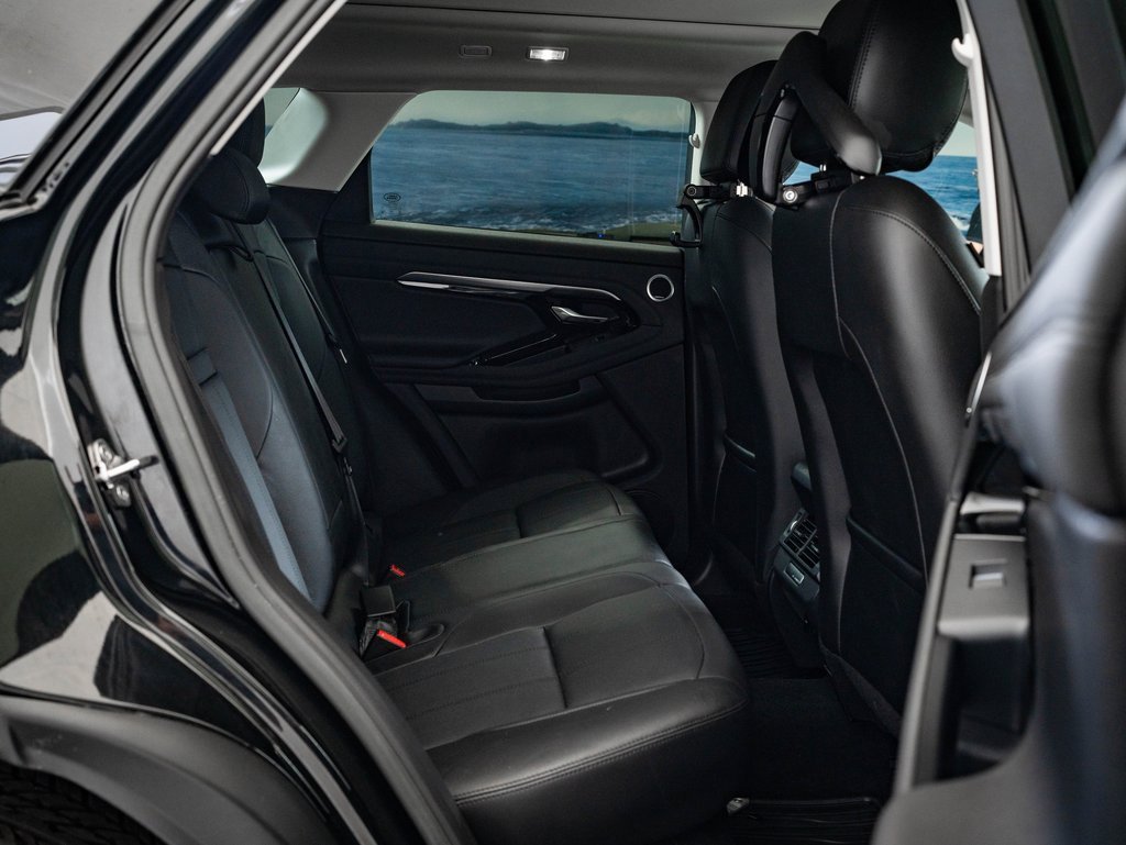 Used 2023 Land Rover Range Rover Evoque SE image 44