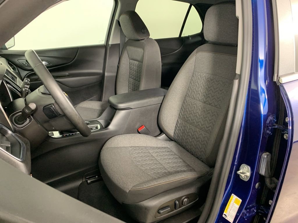 Used 2023 Chevrolet Equinox LT w/ Driver Convenience Package AWD/4WD image 26