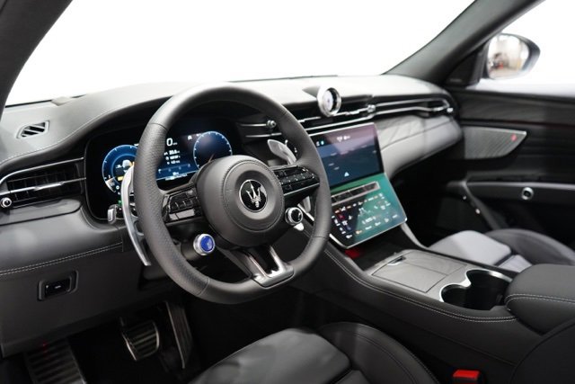 New 2025 Maserati Grecale Modena image 15