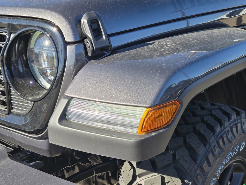 New 2026 Jeep Gladiator Sport S image 5