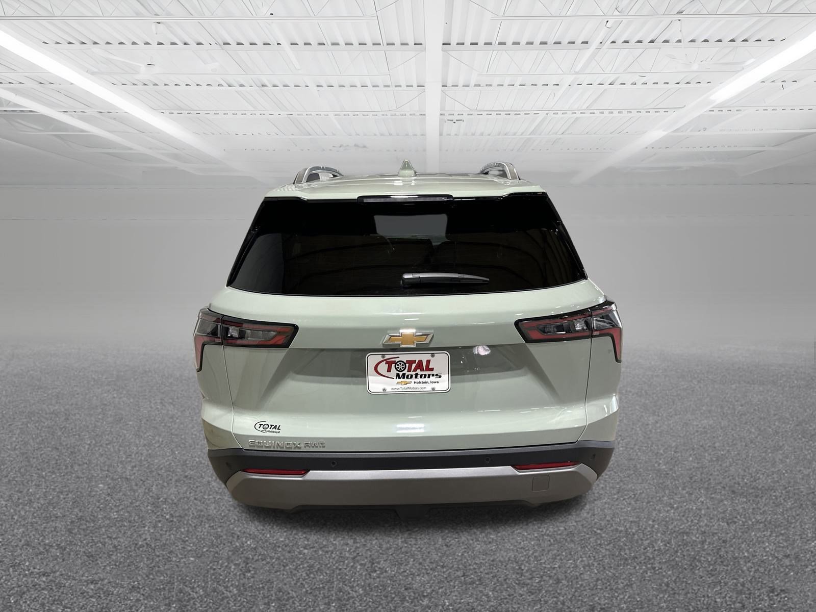 New 2026 Chevrolet Equinox LT w/ Convenience Package II image 4