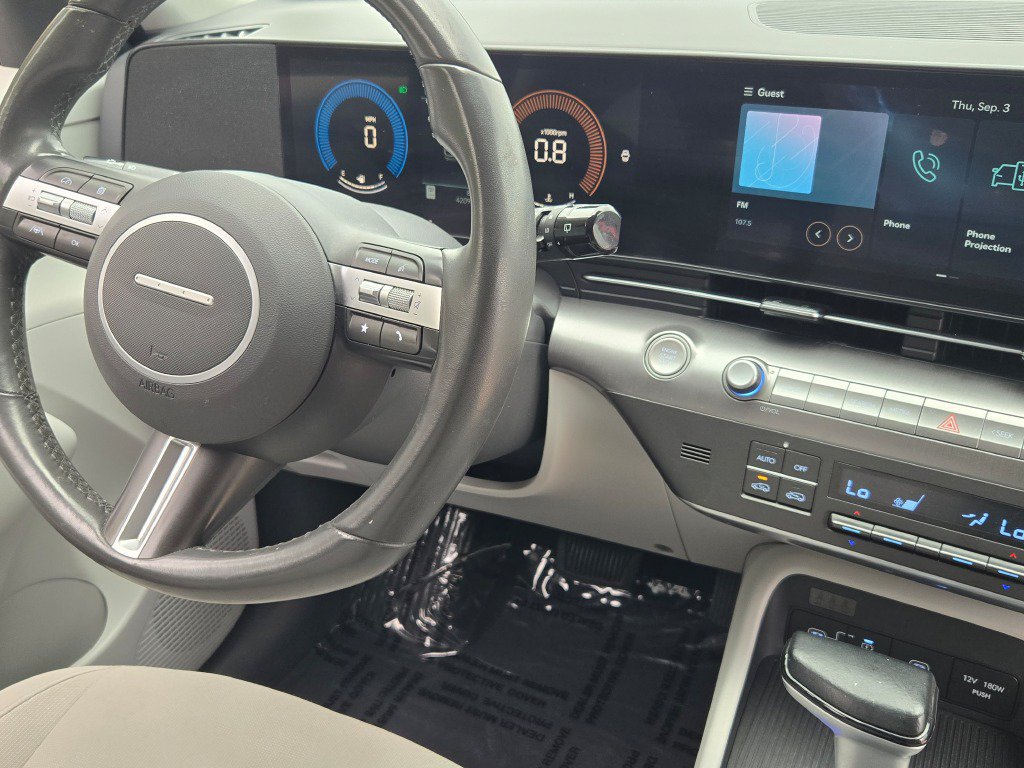Used 2025 Hyundai Kona SEL AWD/4WD image 6
