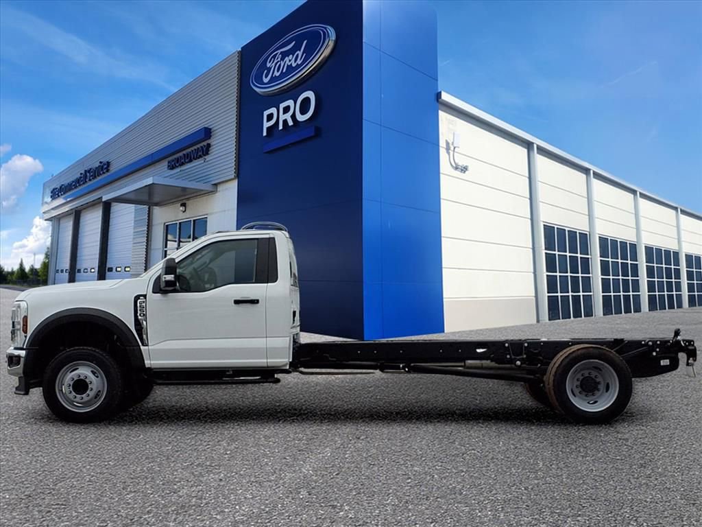 New 2026 Ford F550 2WD Regular Cab Super Duty image 20