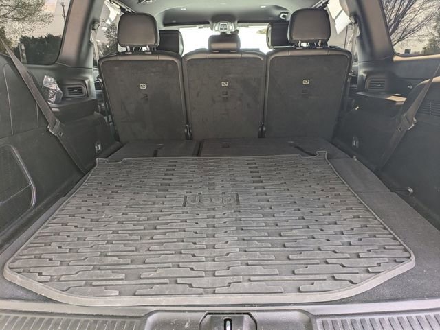 Used 2024 Jeep Wagoneer 4WD w/ Convenience Group I image 7