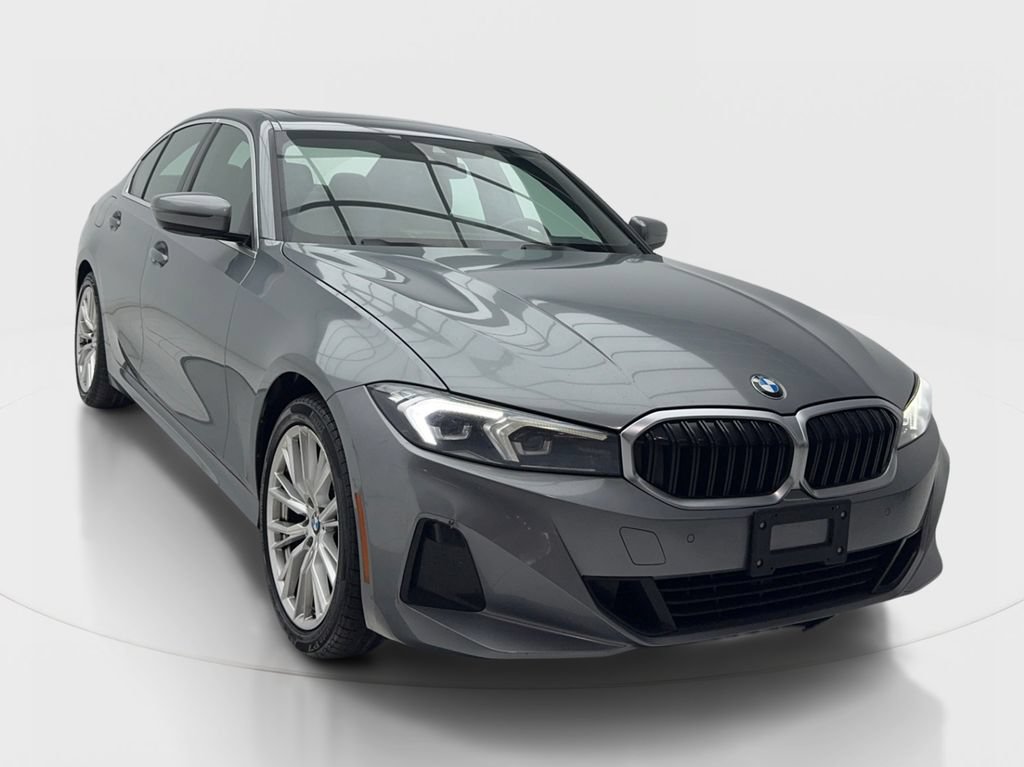 Used 2024 BMW 330i Sedan RWD image 3