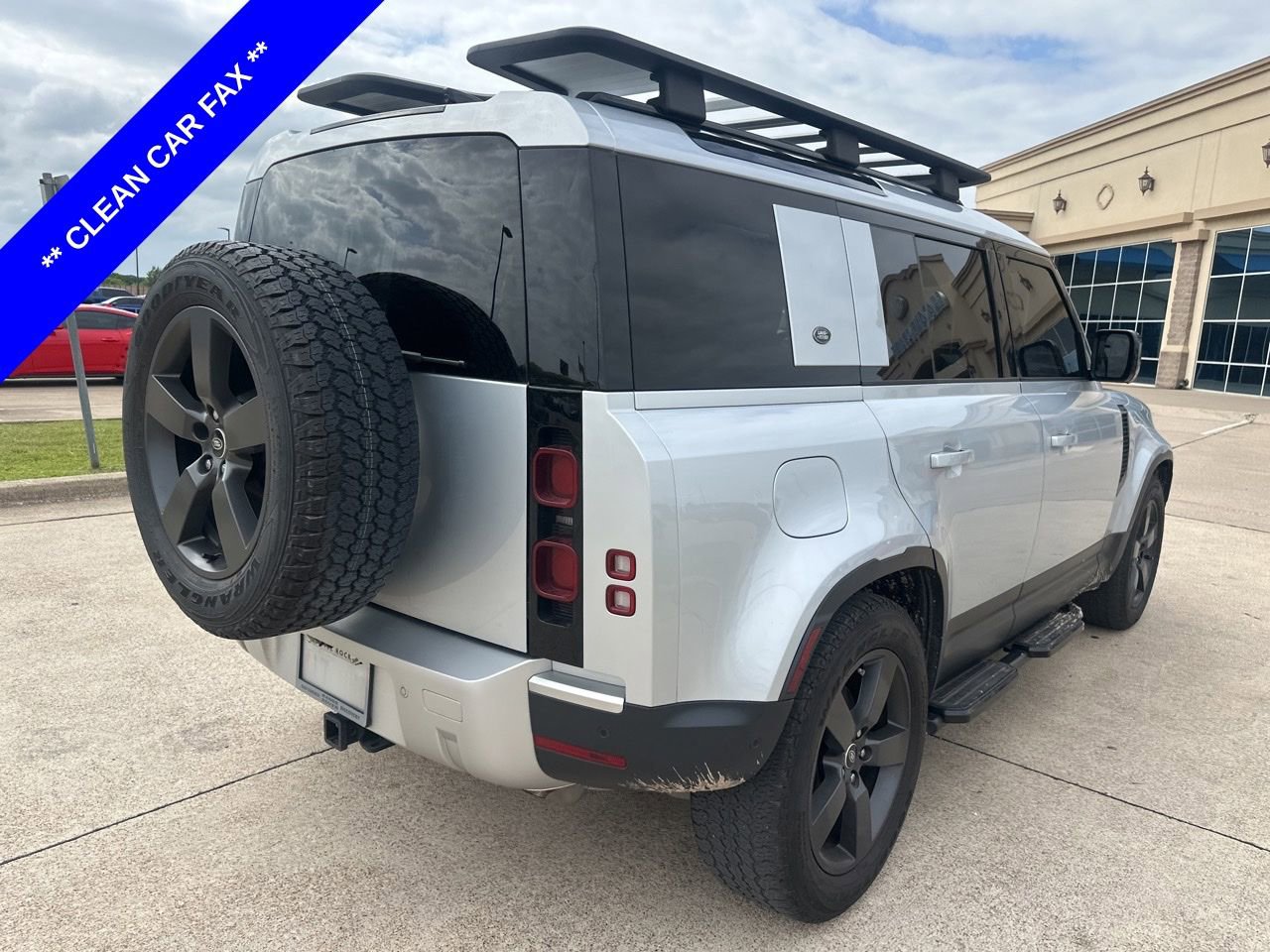 Used 2024 Land Rover Defender 110 S AWD/4WD image 7