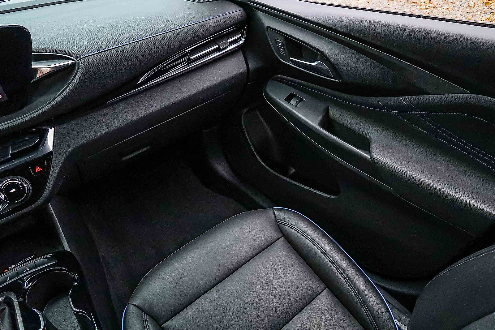 Used 2024 Buick Envista Sport Touring w/ Convenience I Package image 17