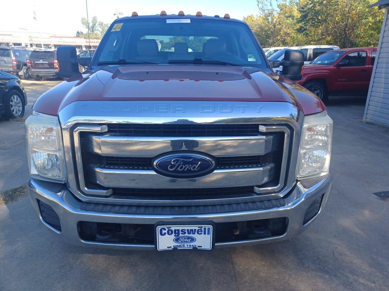 Used 2015 Ford F350 XLT RWD image 2