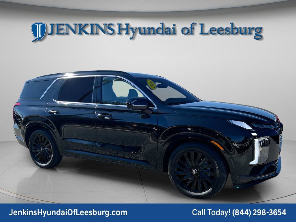 Used 2024 Hyundai Palisade Calligraphy image 2