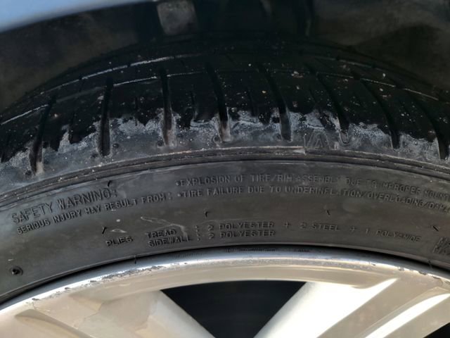 Used 2005 Chrysler Crossfire Limited image 16