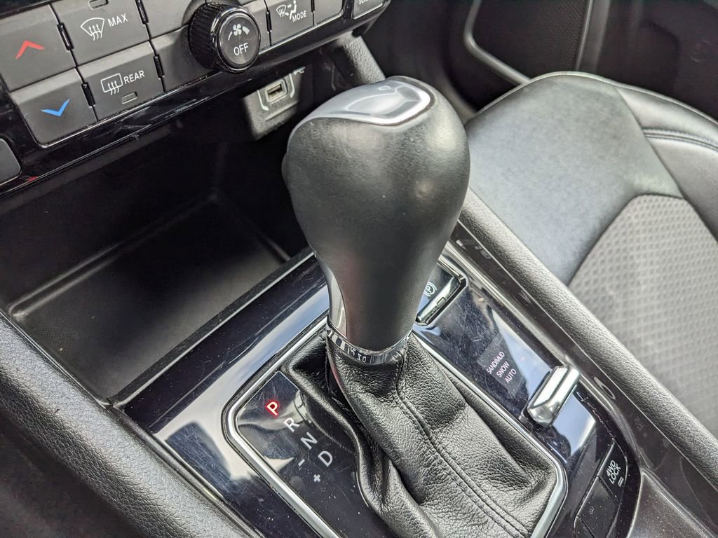 Used 2024 Jeep Compass Latitude image 32