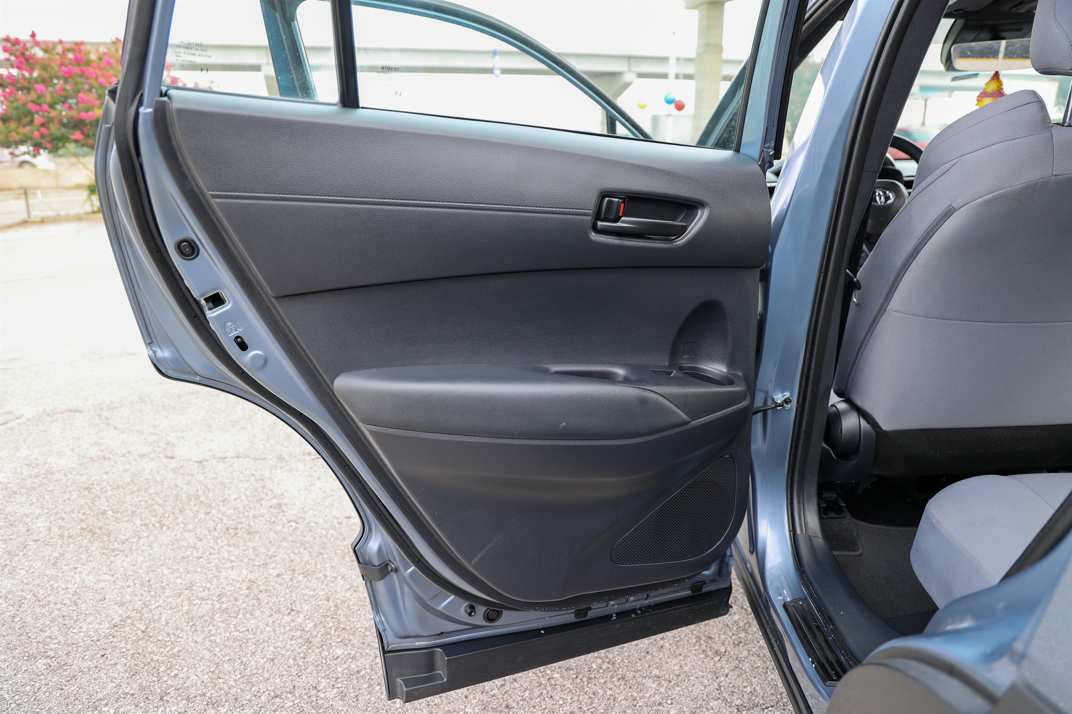 Used 2024 Toyota Corolla Cross AWD Hybrid image 35
