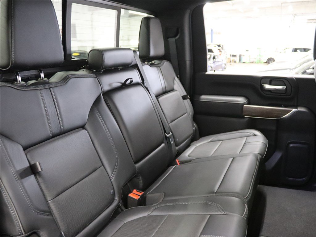 Used 2020 Chevrolet Silverado 3500 High Country w/ Z71 Off-Road Package image 18