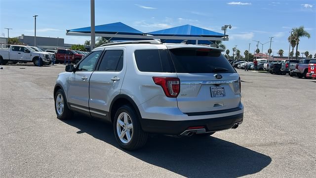 Certified 2018 Ford Explorer XLT FWD image 5