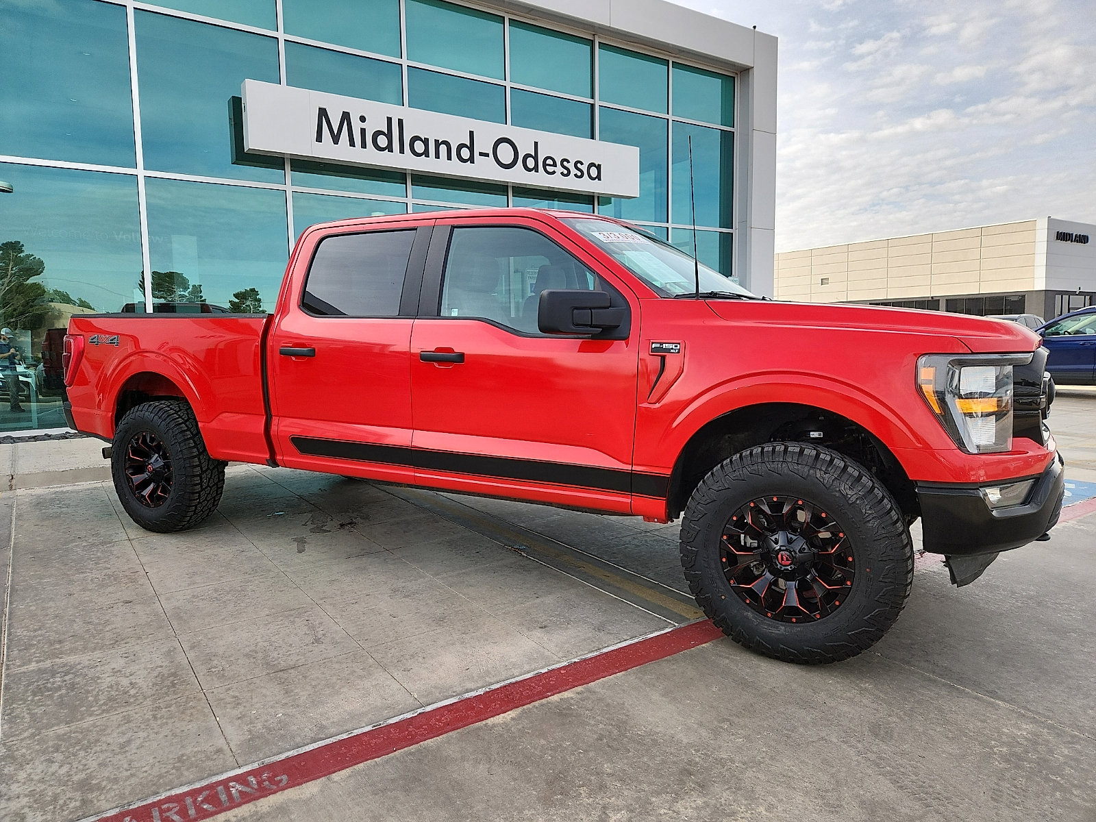 Used 2023 Ford F150 XLT image 8