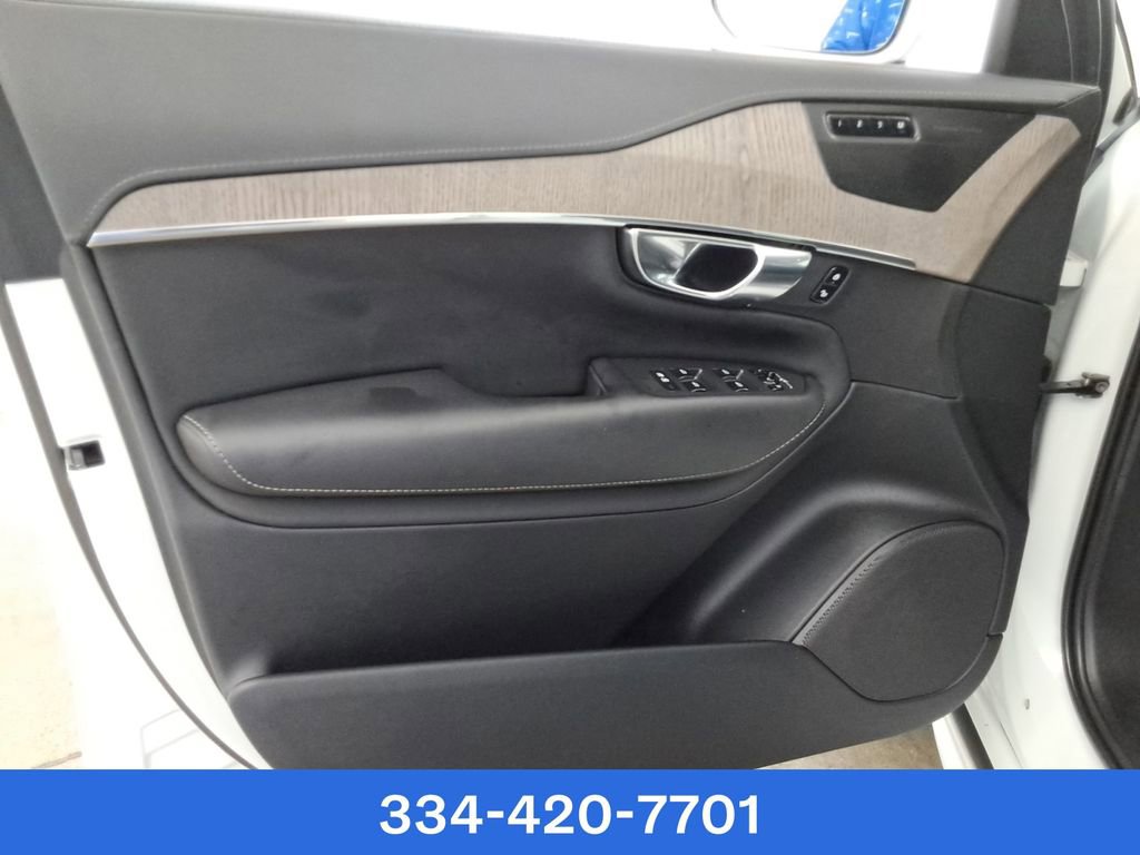 Used 2022 Volvo XC90 T8 Inscription image 21