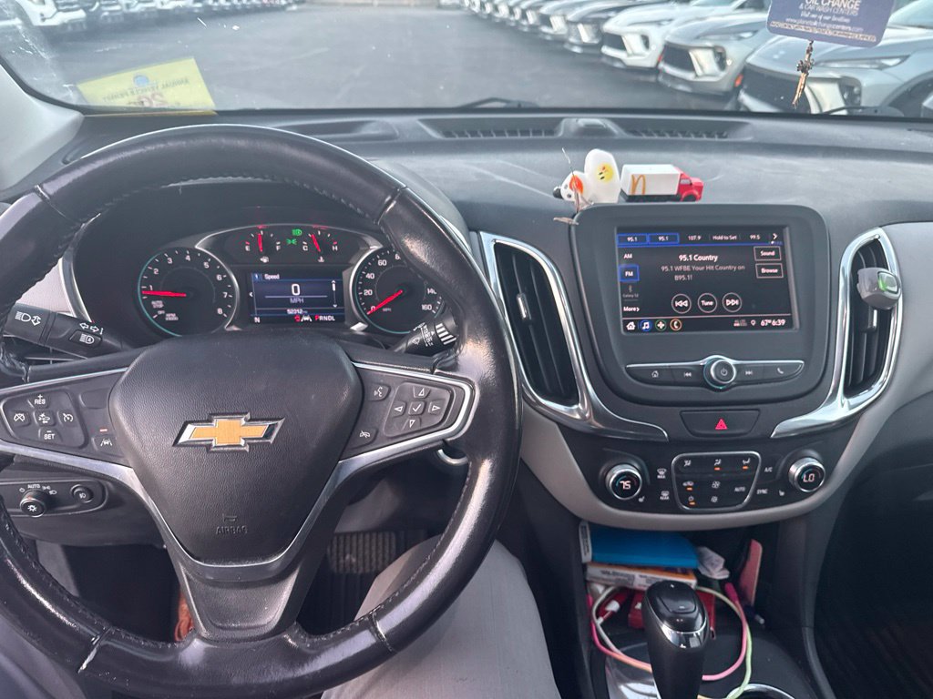 Used 2020 Chevrolet Equinox LT w/ Driver Convenience Package FWD image 7