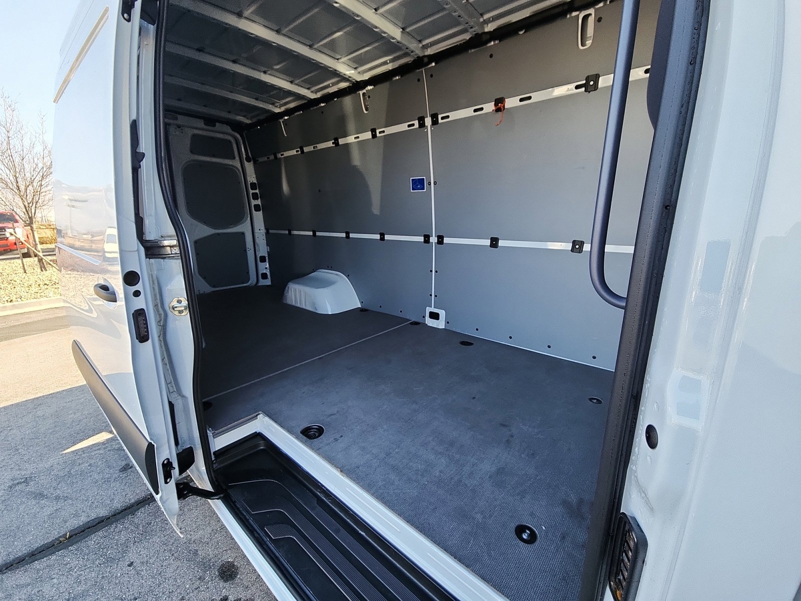 Used 2024 Mercedes-Benz Sprinter 3500 w/ Parking Package image 31