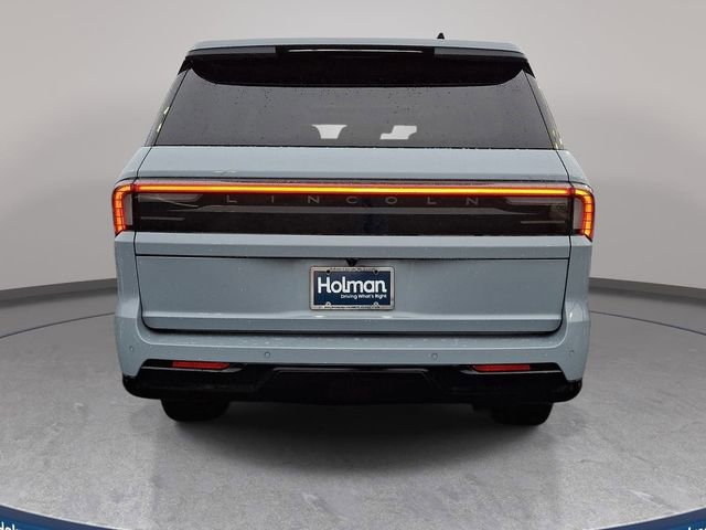 New 2026 Lincoln Navigator Reserve AWD/4WD image 6