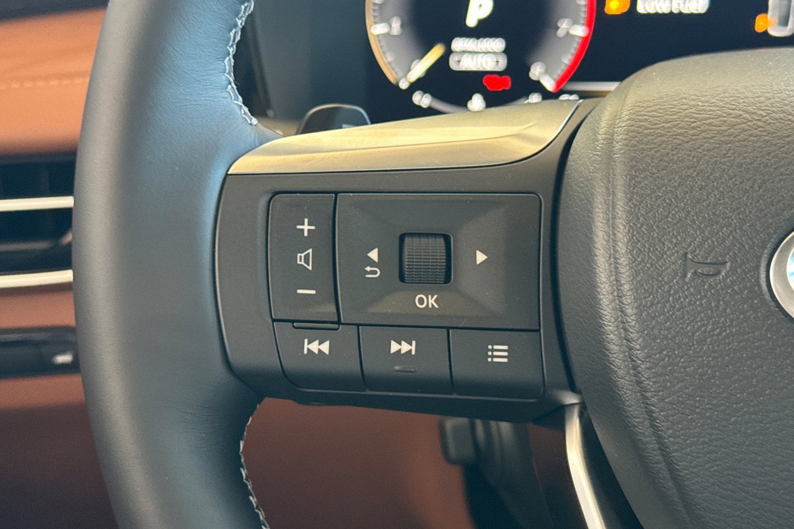 New 2026 INFINITI QX60 Autograph w/ Dark Cargo Package image 27