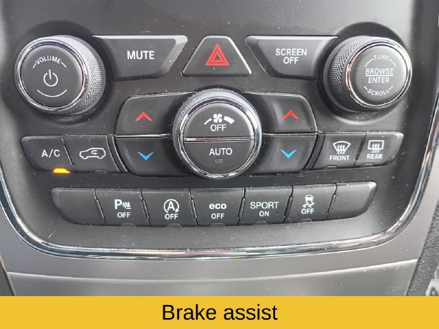 Used 2021 Jeep Grand Cherokee Laredo AWD/4WD image 17