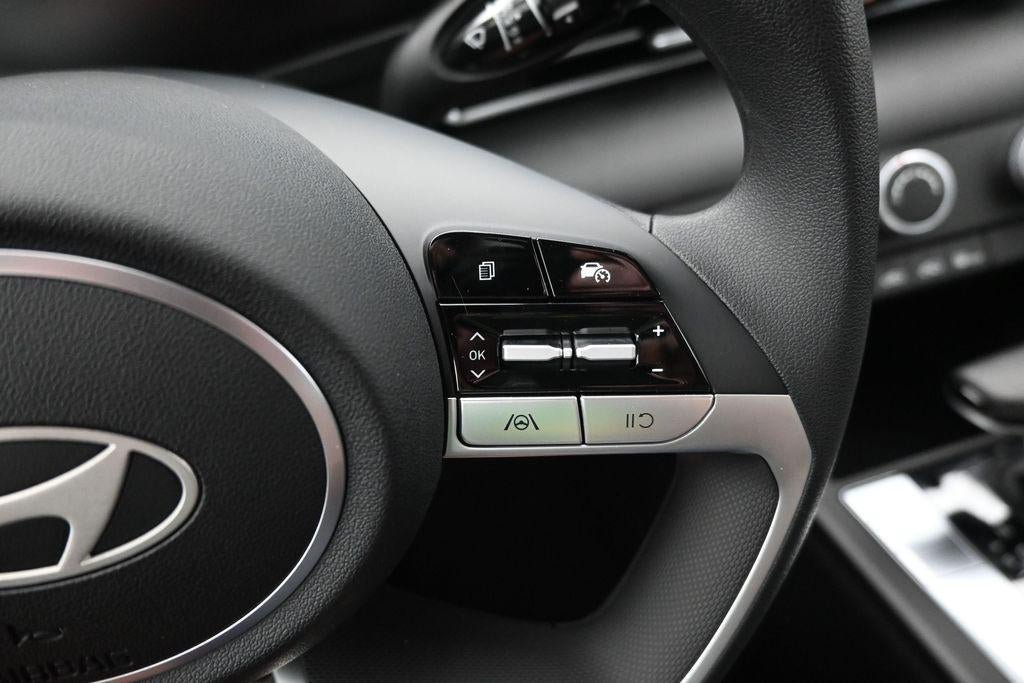 New 2026 Hyundai Elantra SE FWD image 19