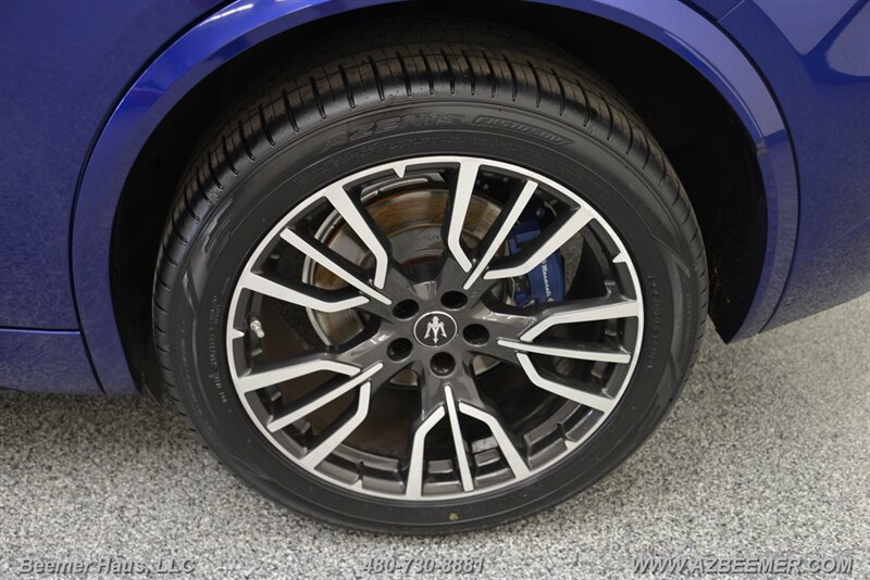 Used 2023 Maserati Grecale Modena AWD/4WD image 54