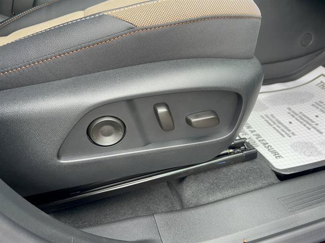 New 2026 Chevrolet Equinox ACTIV w/ Convenience Package III FWD image 13