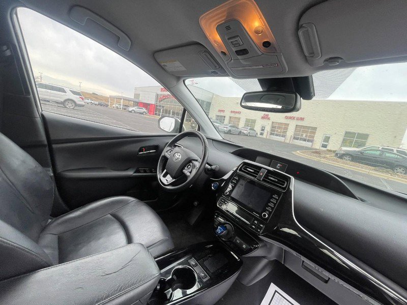 Used 2021 Toyota Prius XLE image 4