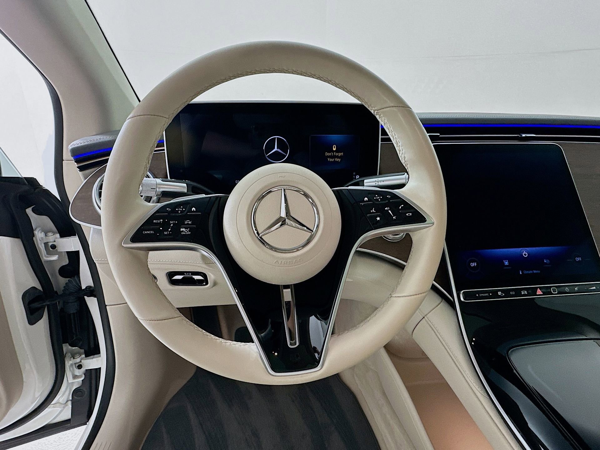 Used 2023 Mercedes-Benz EQS 450+ Sedan image 12