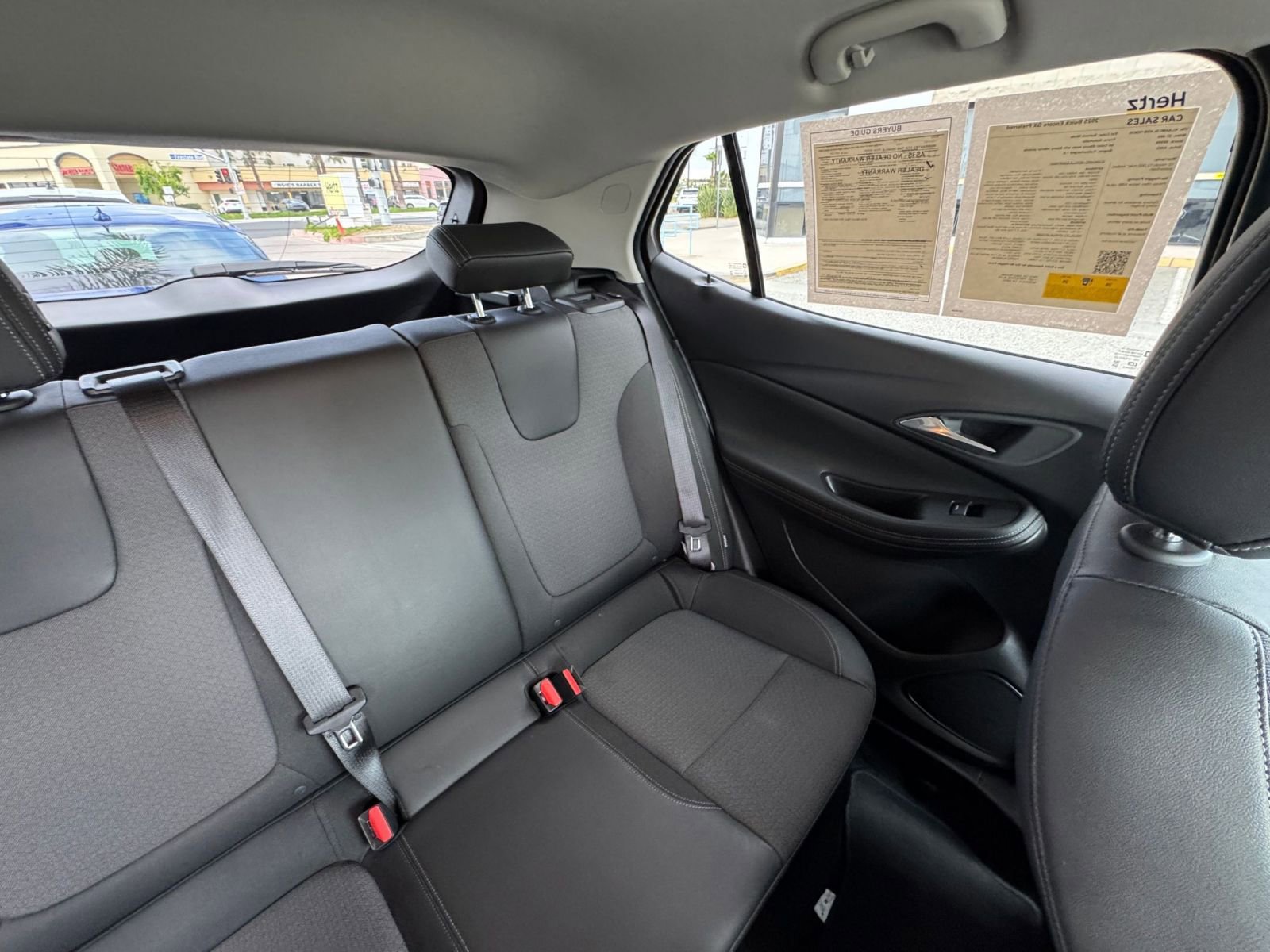Used 2025 Buick Encore GX Preferred AWD/4WD image 37