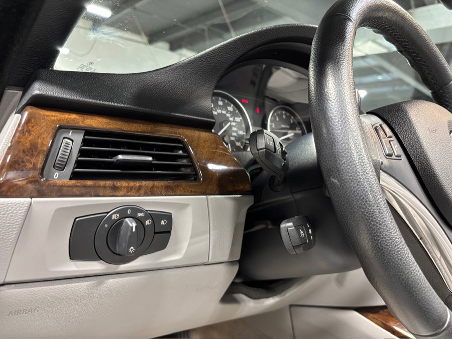 Used 2008 BMW 335i 2dr Conv 335i w/ Premium Pkg image 16