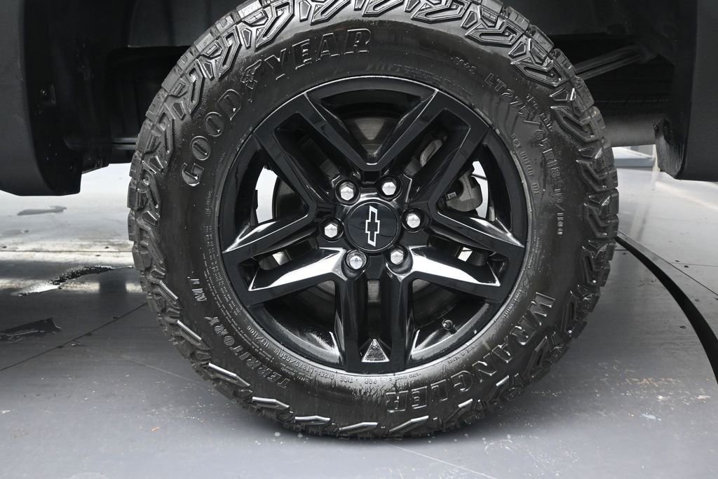 Used 2024 Chevrolet Silverado 1500 Custom Trail Boss AWD/4WD image 10