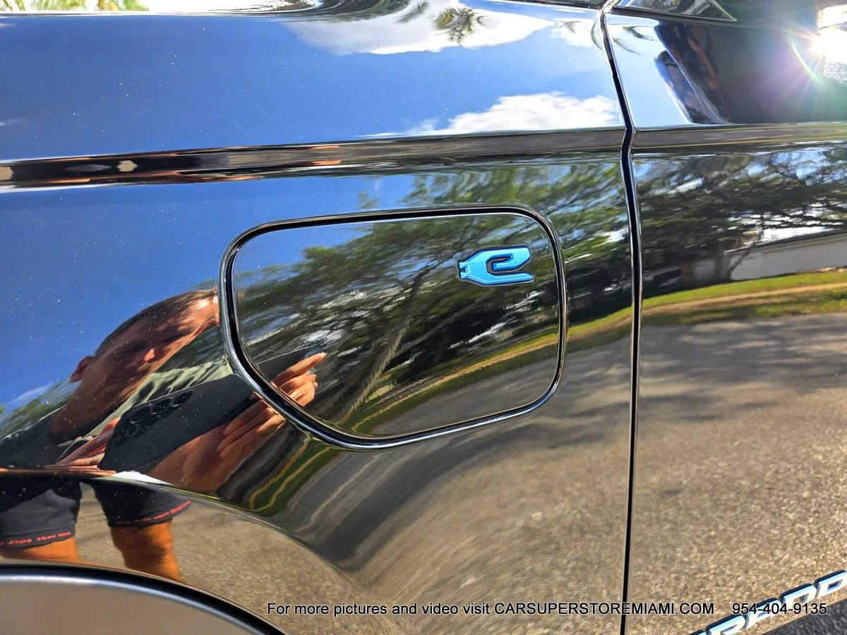 Used 2023 Jeep Grand Cherokee 4WD 4xe image 73