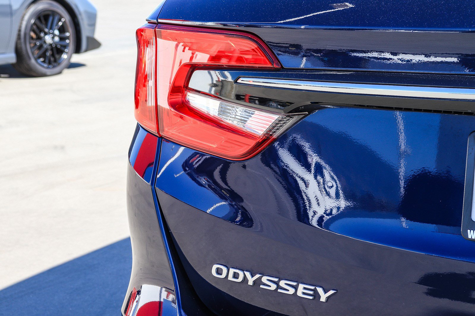 Used 2023 Honda Odyssey Touring image 13