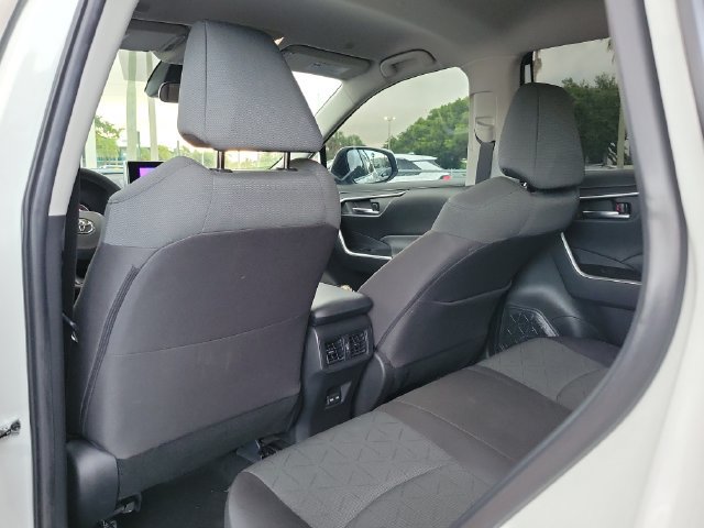 Used 2024 Toyota RAV4 XLE FWD image 6