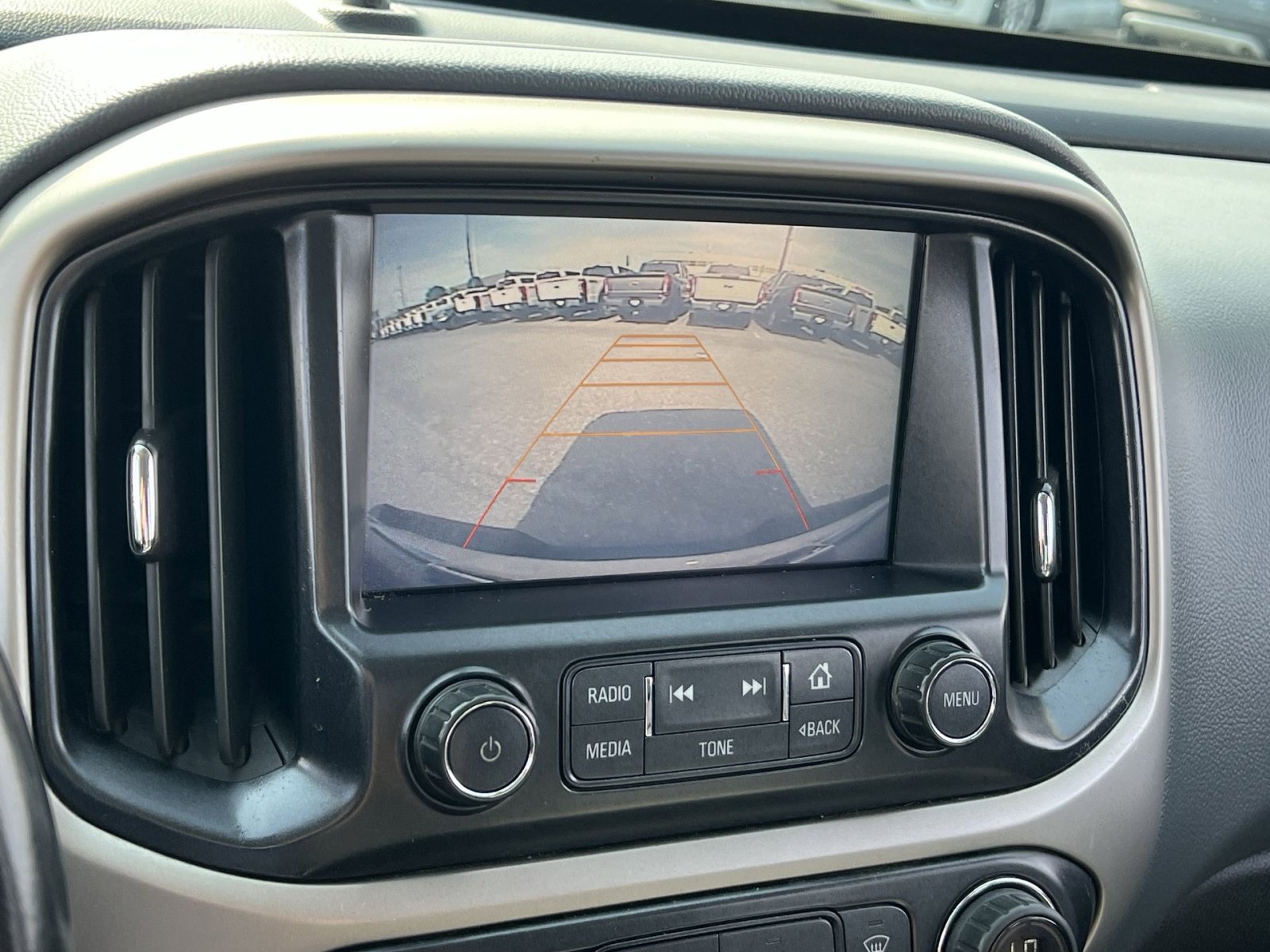 Used 2016 Chevrolet Colorado Z71 AWD/4WD image 19