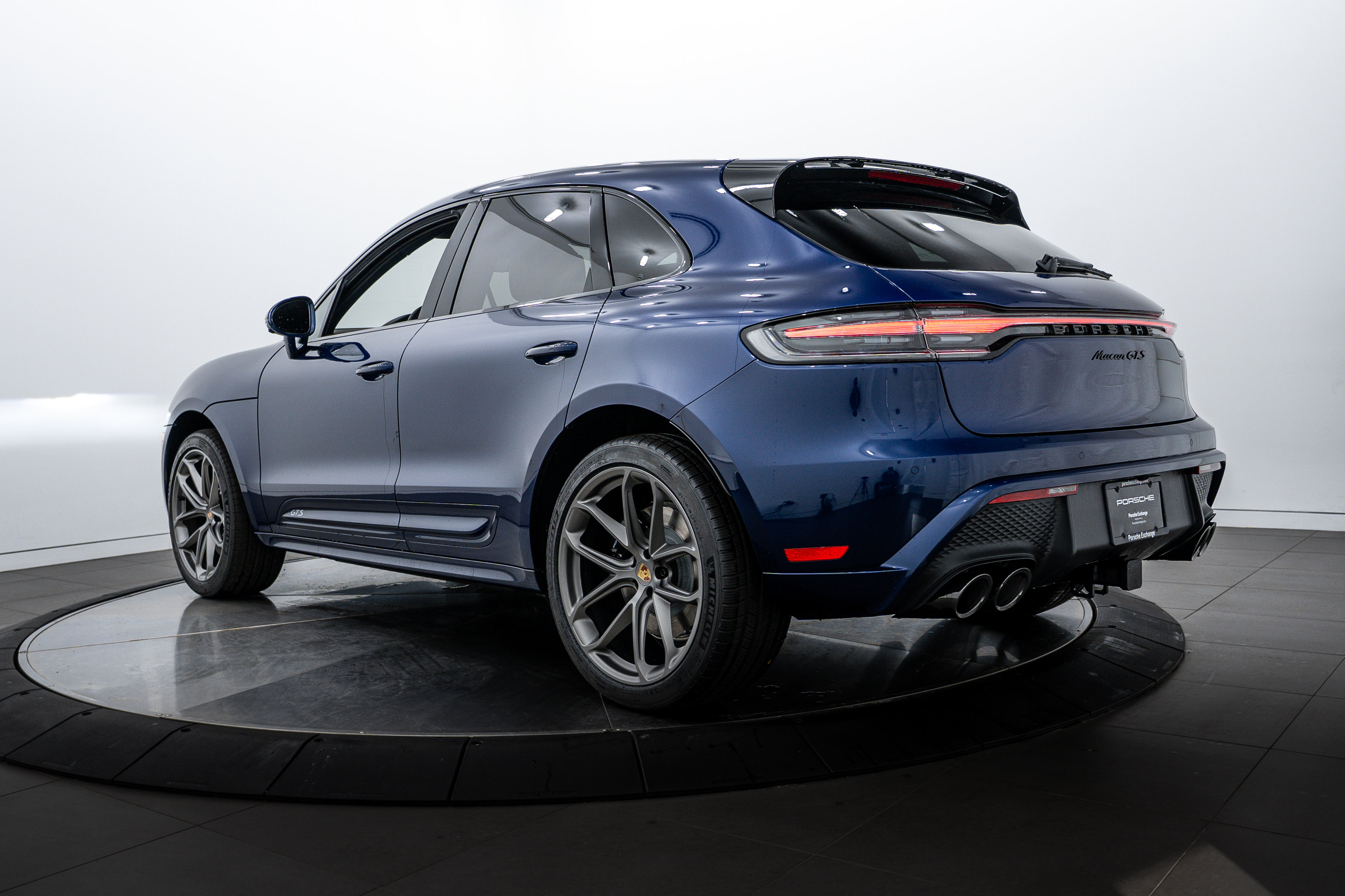 New 2026 Porsche Macan GTS image 3
