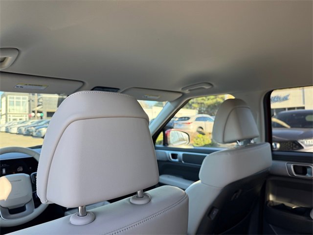 Used 2025 Hyundai Santa Fe SEL image 27