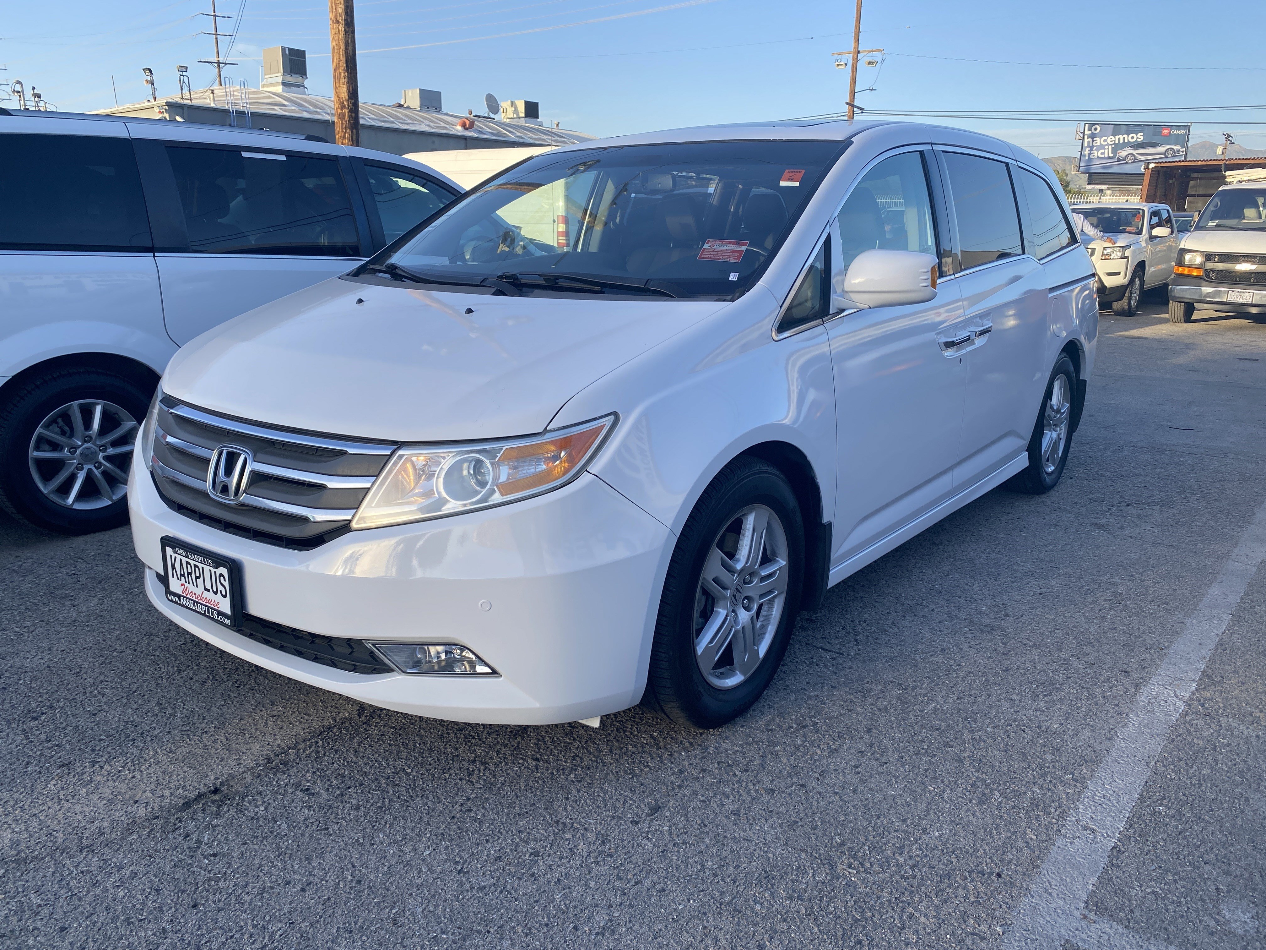 Used 2013 Honda Odyssey Touring Elite image 2