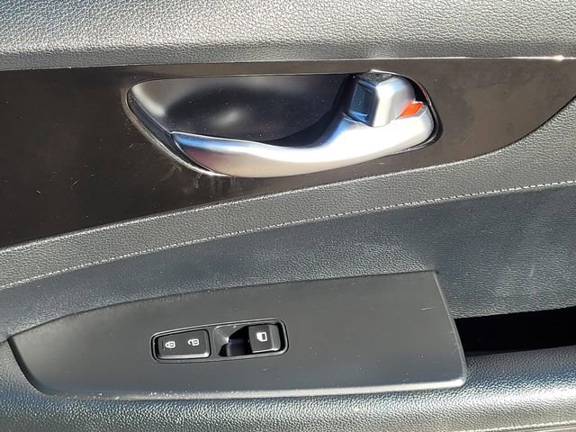 Certified 2019 Kia Forte S image 12