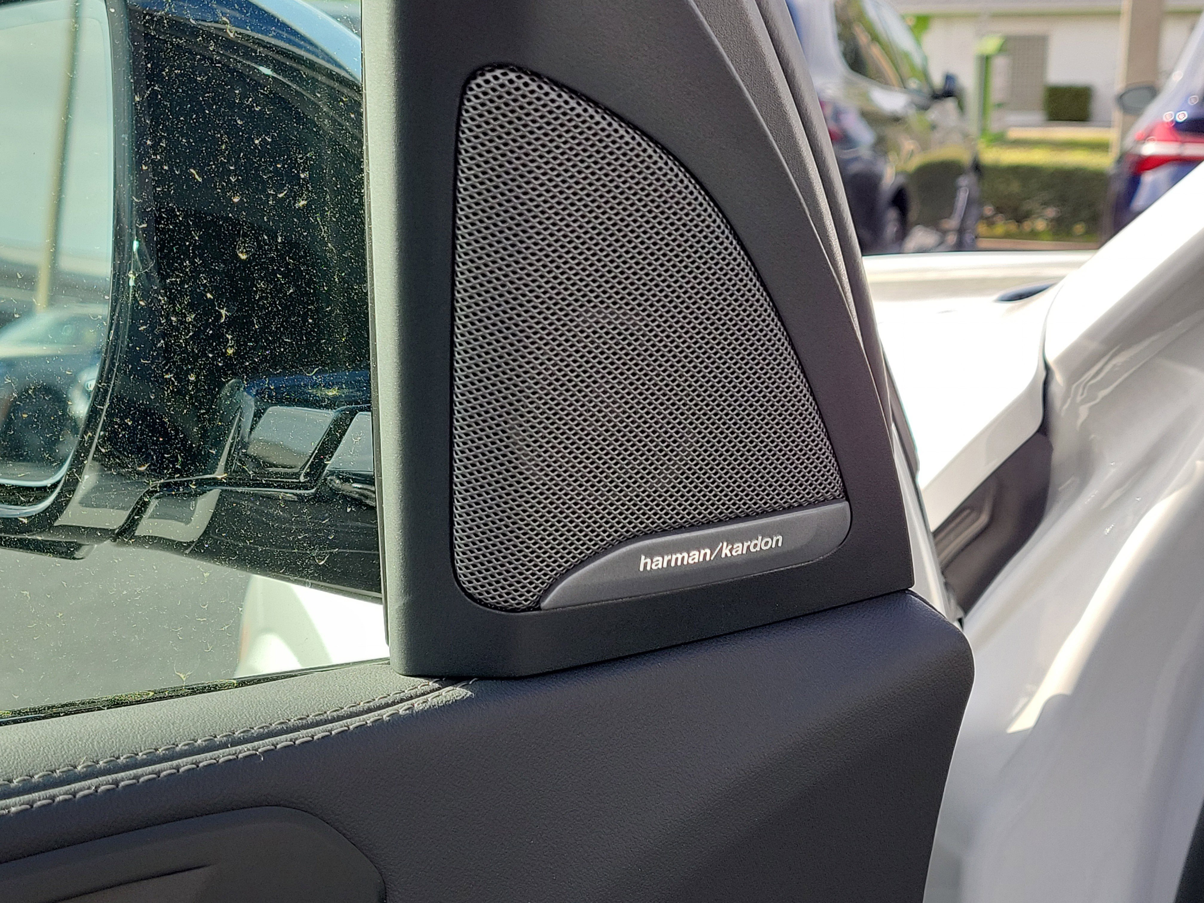 New 2026 BMW X5 xDrive40i w/ M Sport Package image 14