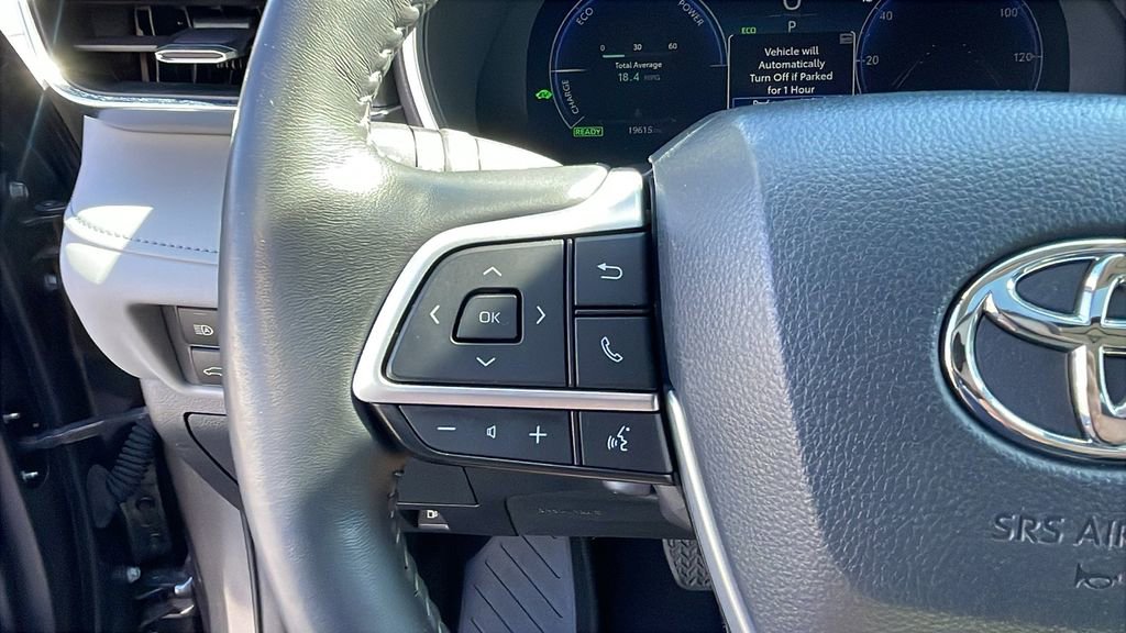 Used 2024 Toyota Highlander Limited image 26
