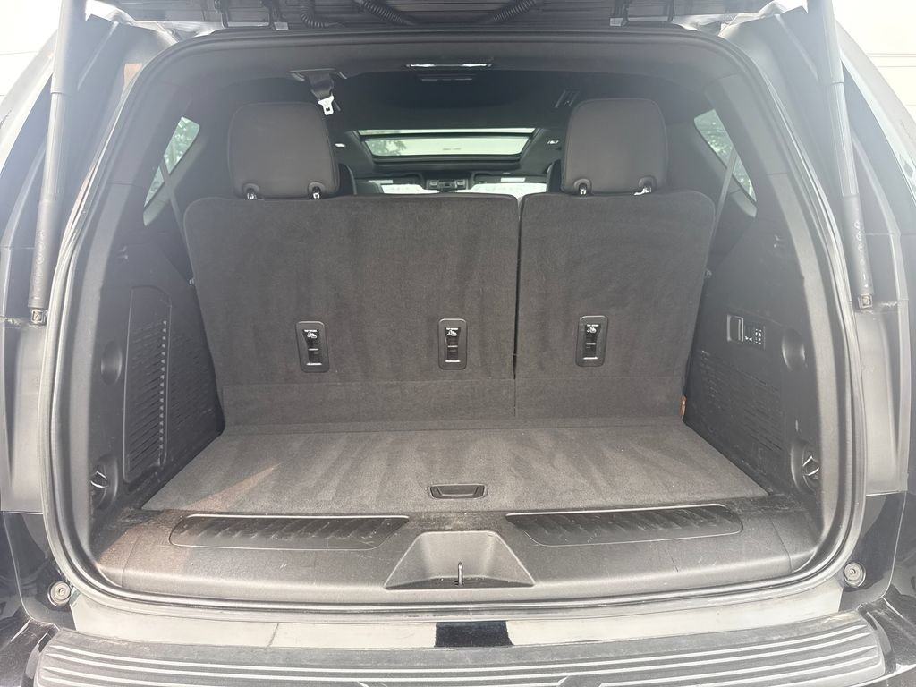 Certified 2022 Chevrolet Tahoe LT w/ LT Signature Plus Package AWD/4WD image 8